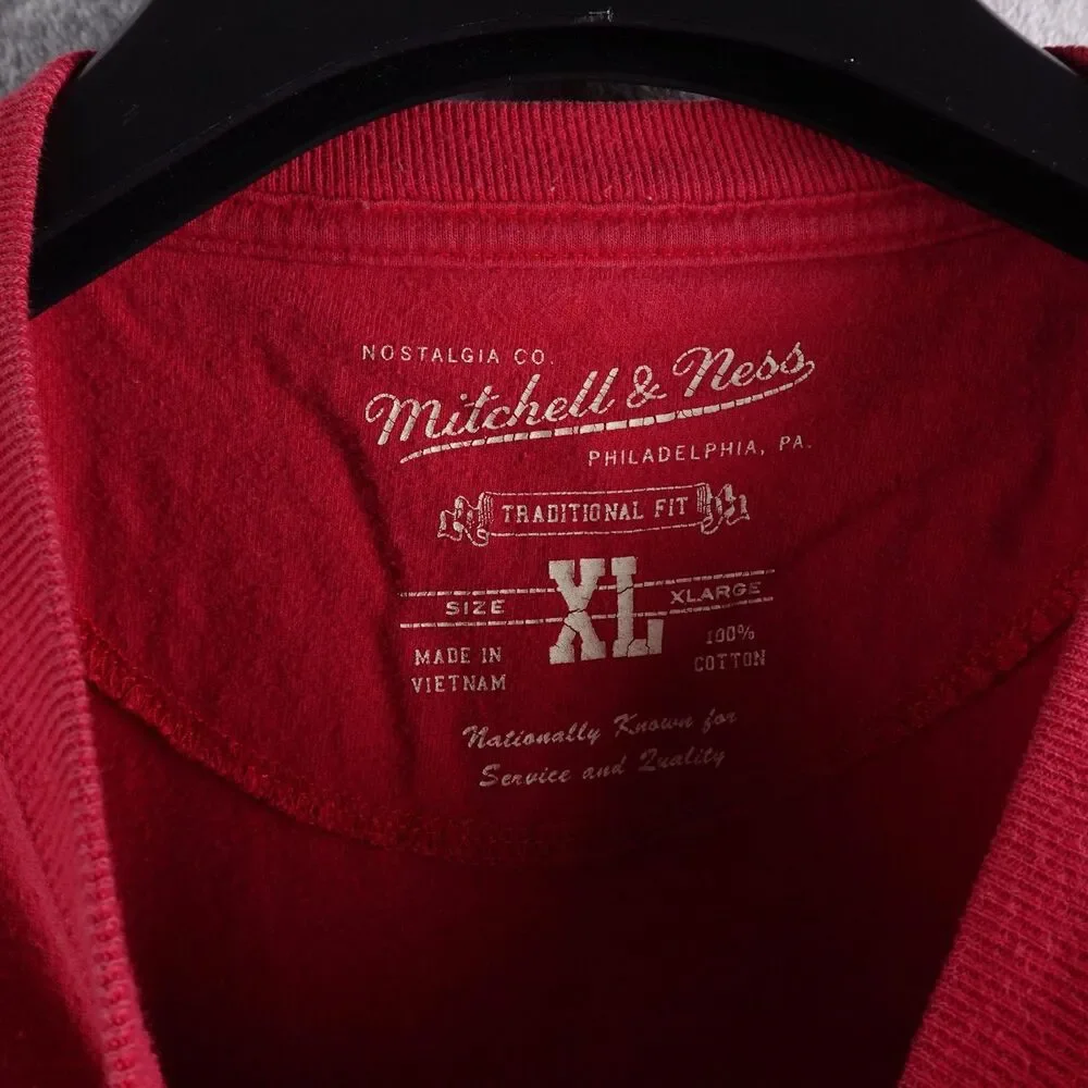 Chicago Bulls Shirt Mens XL Red NBA Basketball Windy City Tee Mitchell & Ness